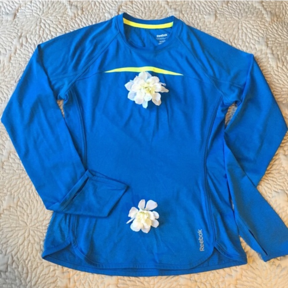 Reebok | Play Dry Thumb Hole Long Sleeve